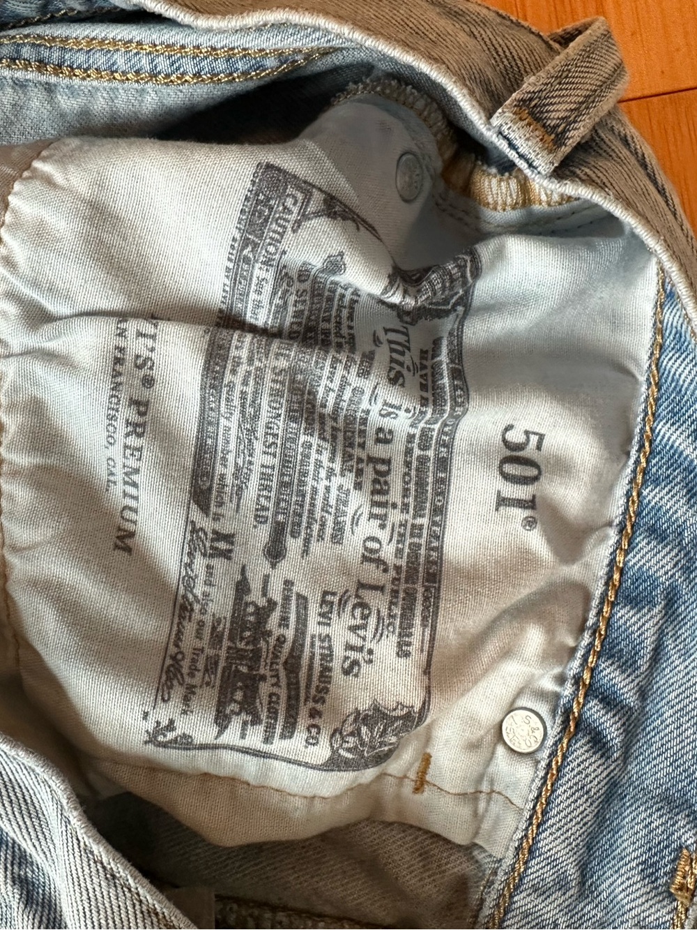 Levi’s women 501 90s Jeans - Picture 4 of 7